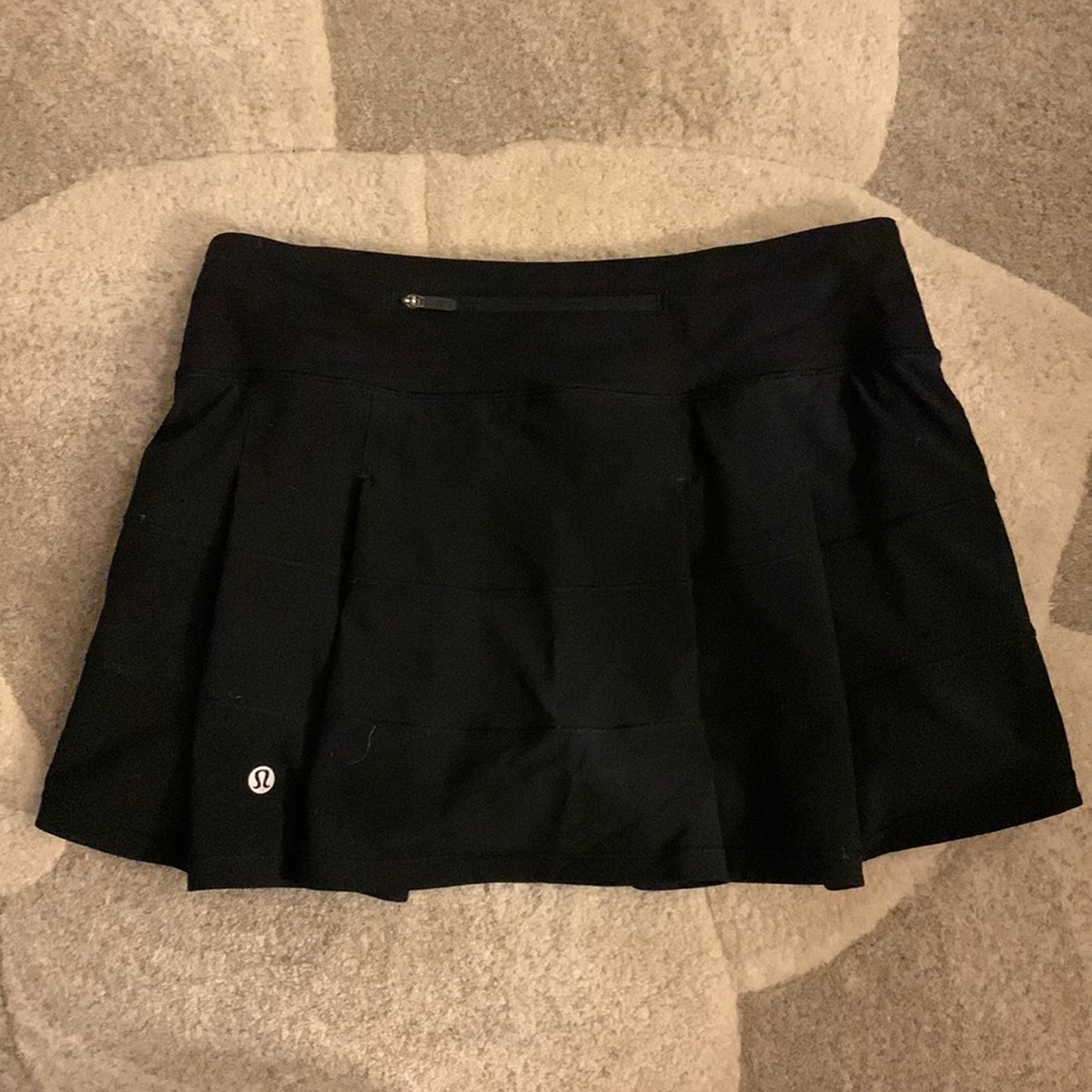 Lululemon pleated black tennis skirt